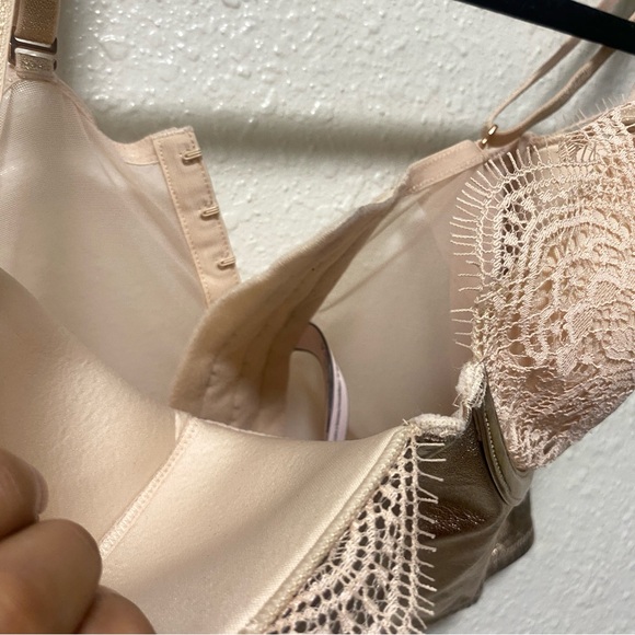 Victorias secret 32c corset bra pink shiny lace floral wired cups like new g1 - Picture 6 of 11